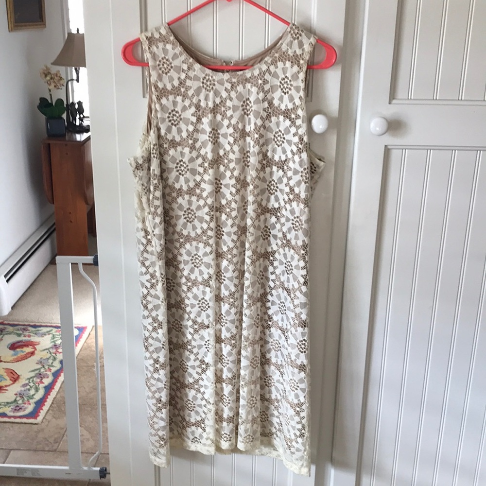 Ronni Nicole lace lined dress